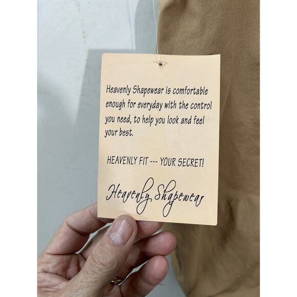 Heavenly Secrets Shapewear Women's Size 2X SEAMLESS‎ BODYSUIT Beige NWT - Picture 7 of 8